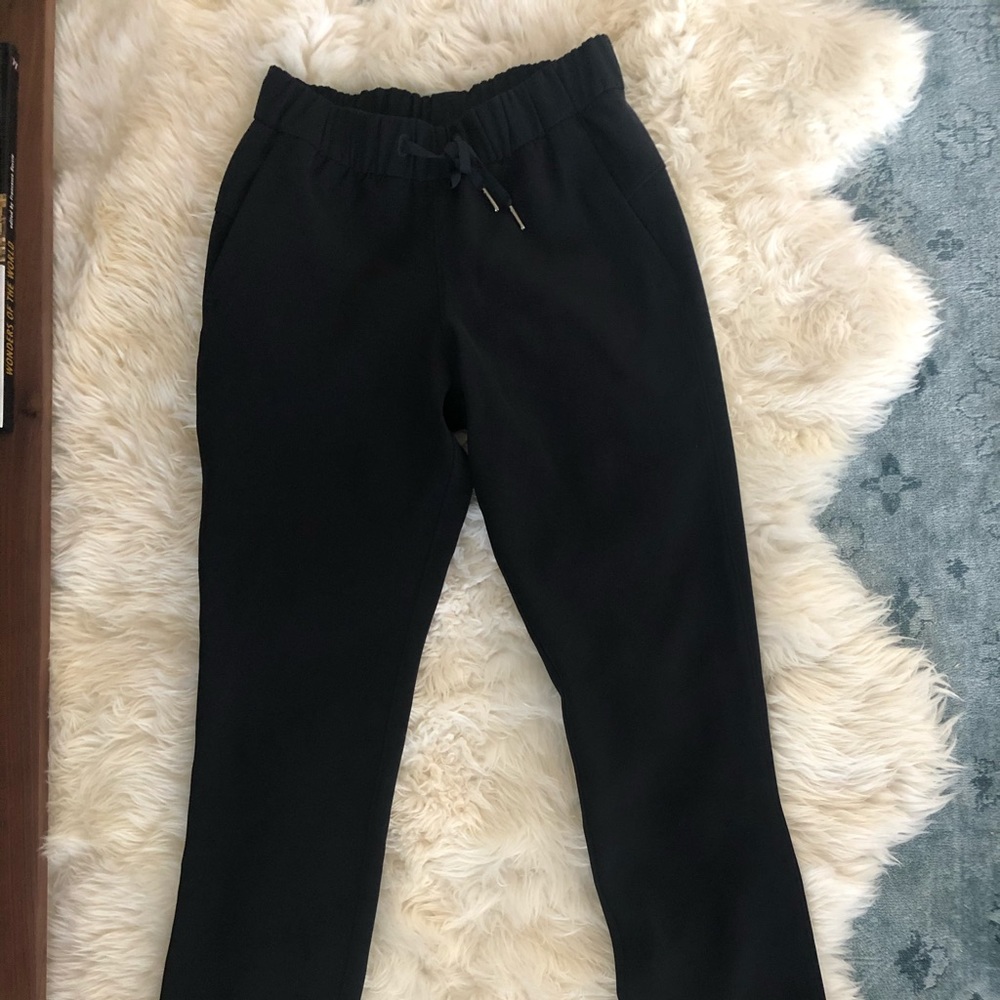 Lululemon on the Fly pants